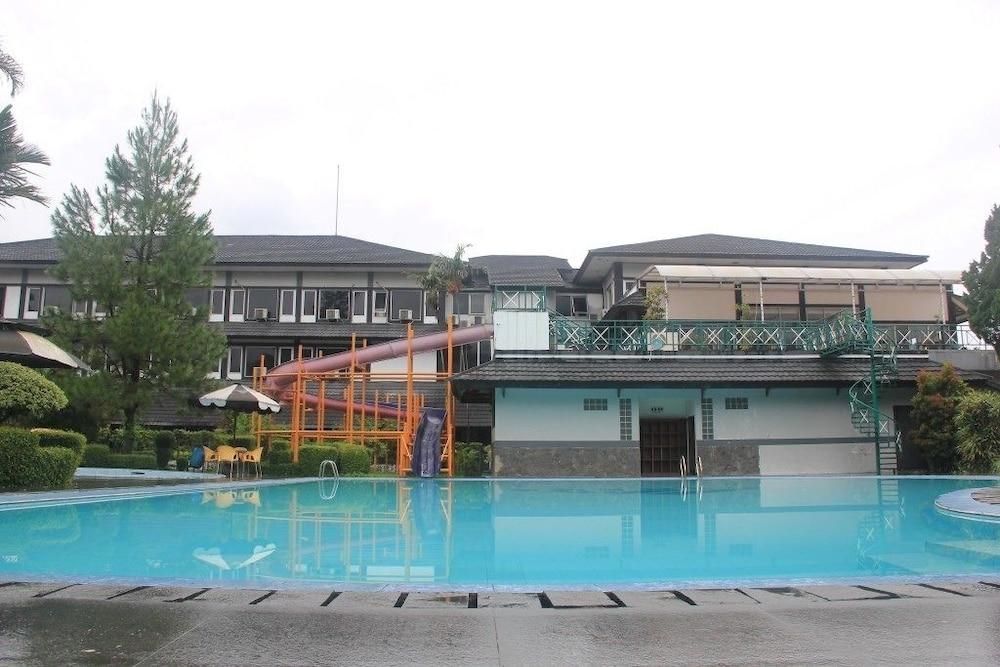 Hotel Parama Пунчак Экстерьер фото