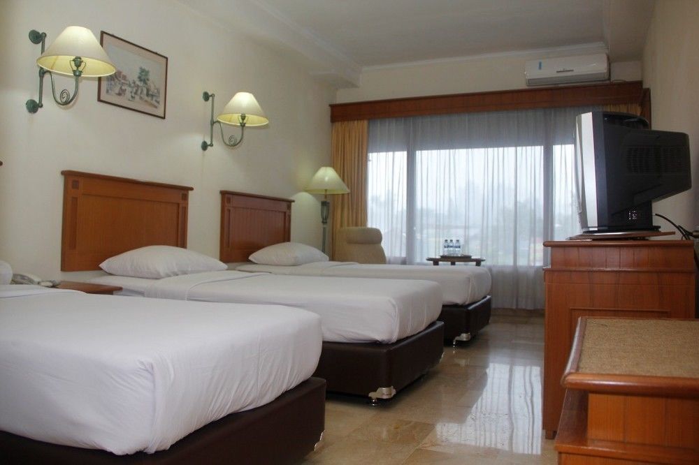 Hotel Parama Пунчак Экстерьер фото